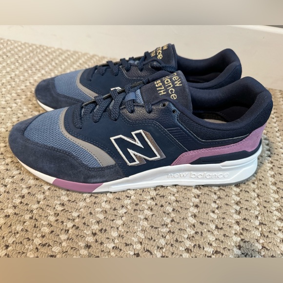 Women’s New Balance 997H Shoes - Brand new! - Picture 2 of 7